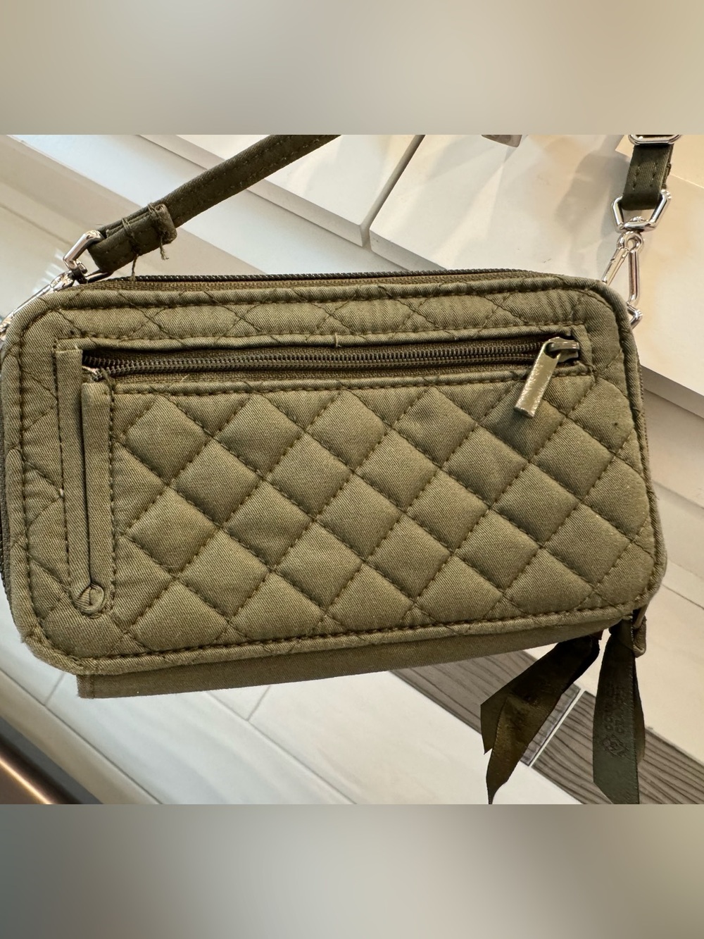 Vera Bradley RFID All in One Crossbody in classic olive green - Picture 5 of 7